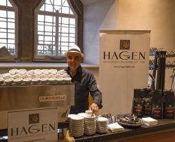 Flanieren, informieren und genießen: das Rahmenprogramm des Kochfestivals. Hier Kaffeespezialitäten von Kaffee Hagen, Heilbronn